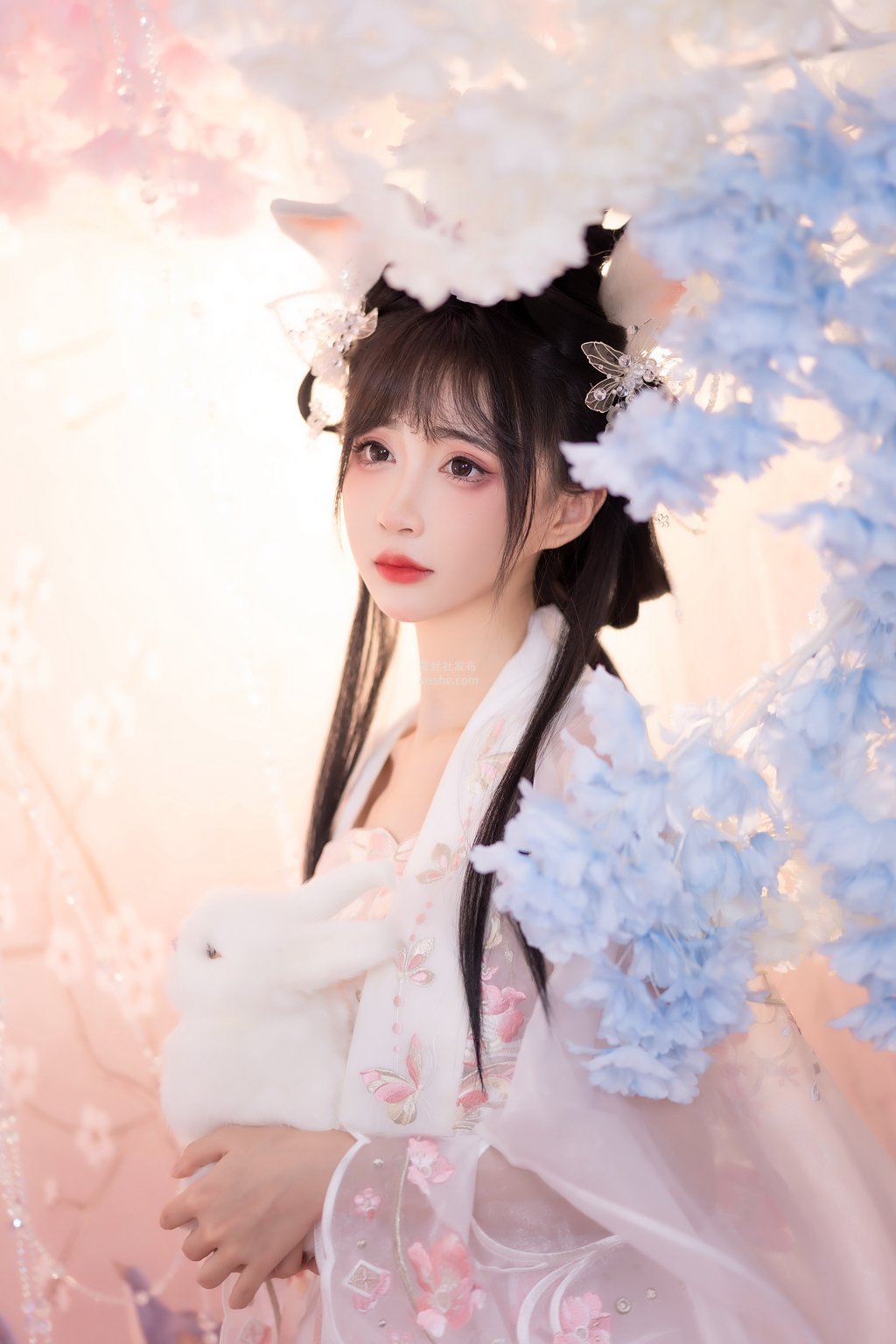[YITUYU艺图语]2022.11.29 牡丹兔子 -绮罗生的小苏苏
